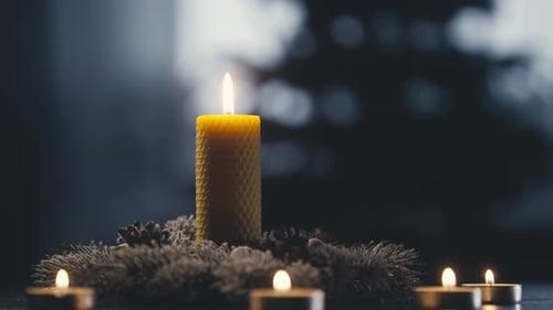 Décorations de Noël festives avec bougies