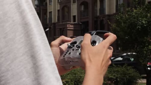 Hands Manipulating Controller for Drone in Urban Setting