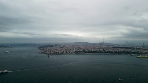 Bosporus und der asiatische Teil Istanbuls im Hintergrund