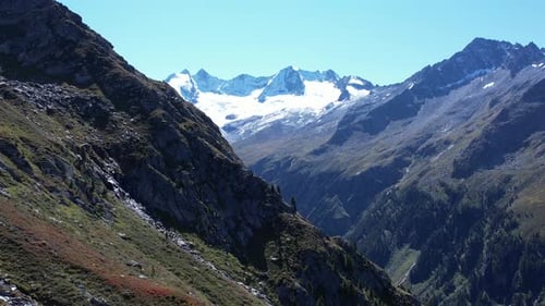 Cordillera en primavera 4k
