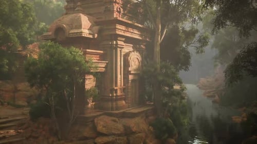 Ancien temple caché dans une jungle luxuriante près d'une voie navigable sereine en Thaïlande