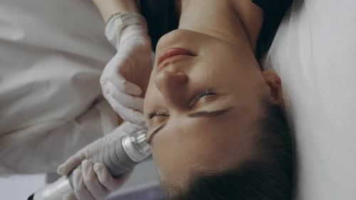 Microneedle RF Lifting in a Beauty Salon Big Plan