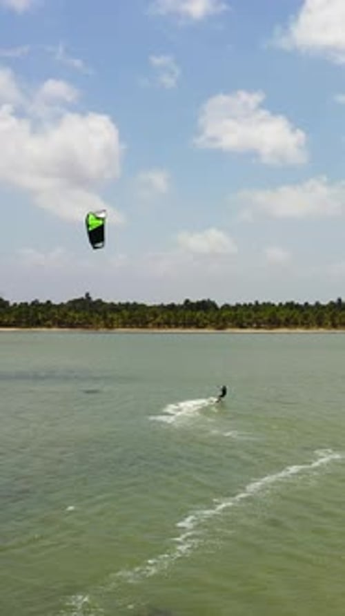 Kitesurfers in the Lagoon