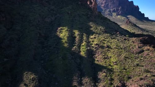 Vue aérienne de Superstition Mountain, États-Unis.