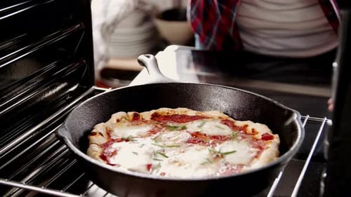 Making Pizza