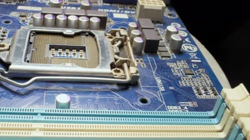 computer motherboard ram slut closeup