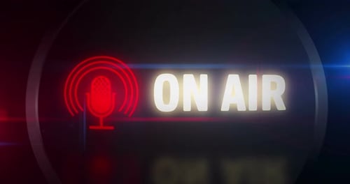 Die On-Air-Symbolleuchte blinkt auf dem Display der Bordsteuerung