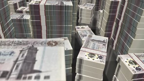 Vol en 3D au-dessus de la boucle de paquets de billets de banque en dinars libyens