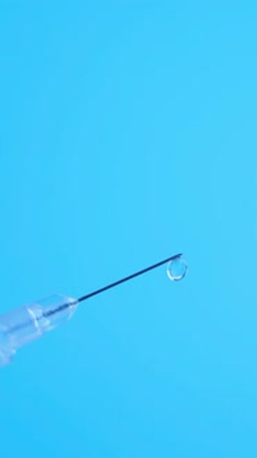 Injection Tool Containing Vaccine Liquid