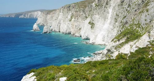 Costa virgen de la isla de Zakynthos y el mar Jónico