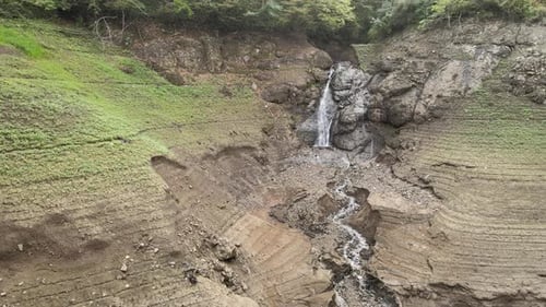 waterfall dry autumn