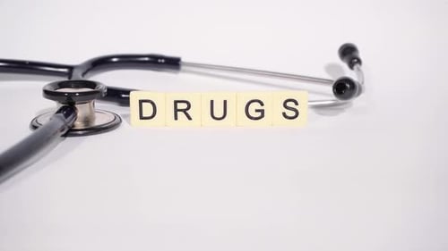 Word DRUGS on Scrabble