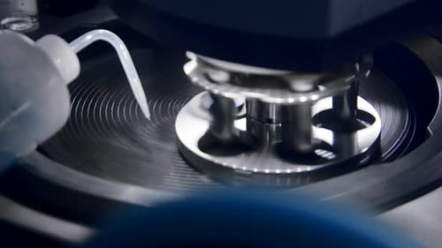 Mechanische Bearbeitung von Laborgeräten