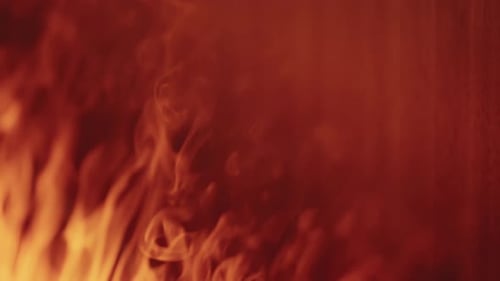 Nahaufnahme brennender Feuerflammen
