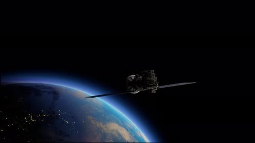 Künstlicher Satellit der Erde. Ein Satellit, der im Weltraum über den Globus fliegt