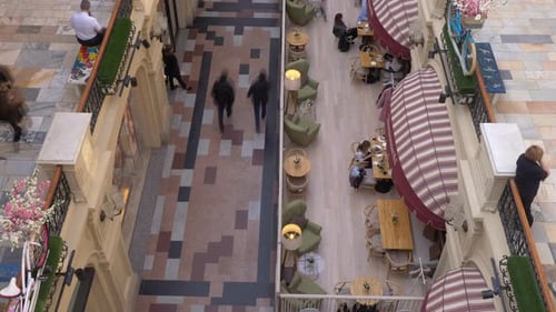 Timelapse of a Shopping Mall at Moscow