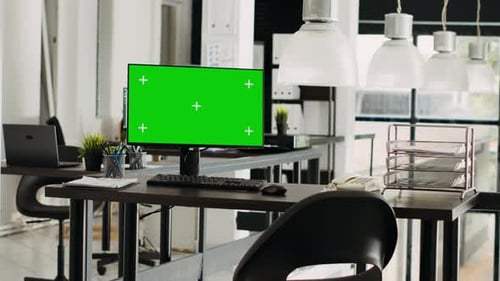 Office-Desktop-PC mit Greenscreen