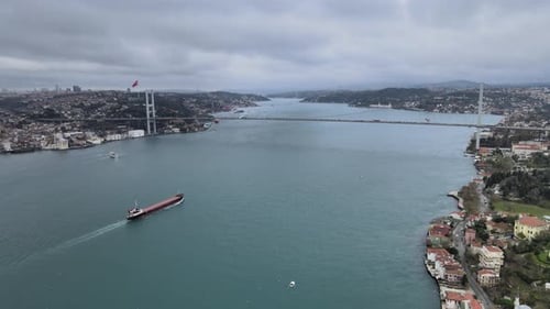 Vue aérienne du Bosphore d'Istanbul