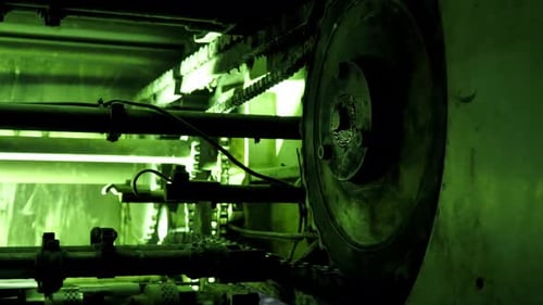 Operating Industrial Offset Printing Press Machine