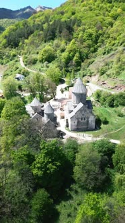 Haghartsin est un monastère du XIIIe siècle situé près de la ville de Dilijan en Arménie