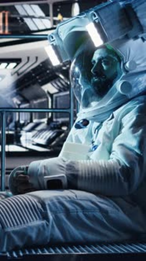 Vertical Video Researchers Fly Together in Starship to Mars