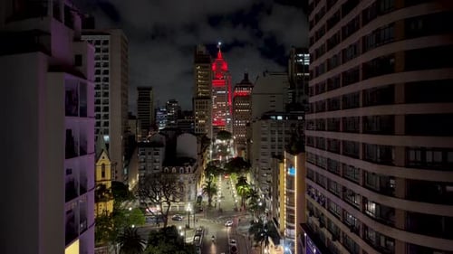 Famoso farol de Santander no centro de São Paulo, Brasil.