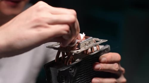 Cleaning Thermal Paste Off a Computer Cooler