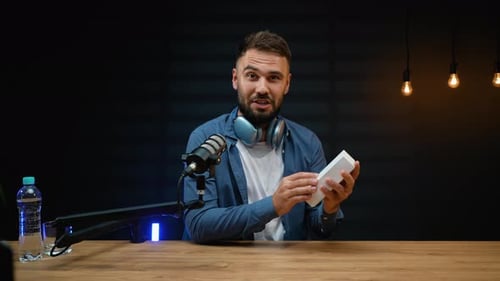 Podcaster Unboxing Smartphone Product Review Live Stream