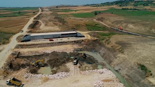Machinerie lourde utilisée dans le secteur de la construction