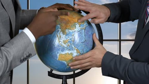 Geschäftsleute Touch Globe