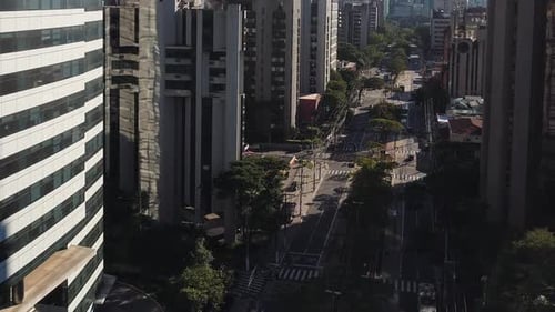 Vista aérea da avenida Berrini e dos edifícios, São Paulo, Brasil