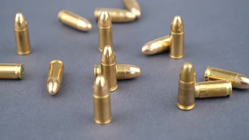 Munition aus 9-mm-Kugeln