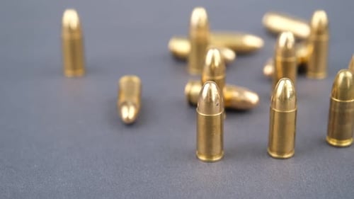 9-mm-Kugeln aus nächster Nähe