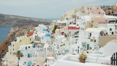 Edificios griegos del pueblo de Oia, Santorini