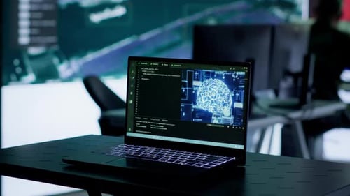 Militärpersonal arbeitet neben einem neuronalen KI-Gehirnnetzwerk in einem Kommandoposten