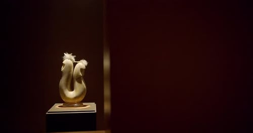 Figura espiritual de un animal serpiente en la ceremonia tradicional de Taos Pueblo, Nuevo México