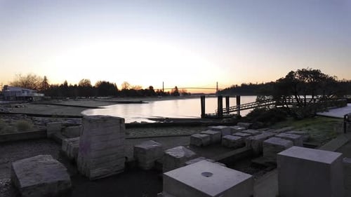 Cais panorâmicos de madeira em Ambleside ao pôr do sol, temporada de outono, West Vancouver, Vancouver