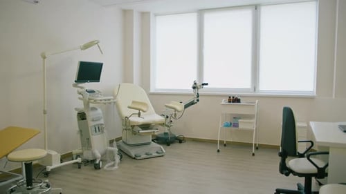 consultorio ginecológico en la clínica silla ginecológica, equipo, medicina, consulta hospitalaria