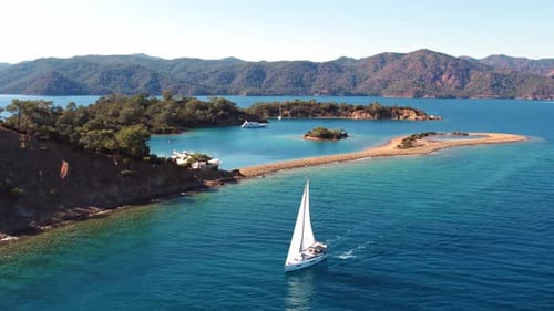 Yatch und Island