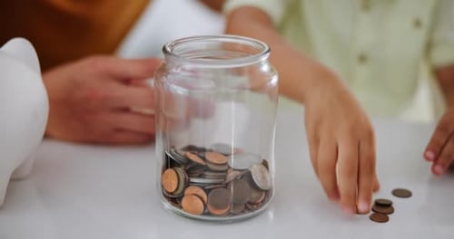 Des mains et des économies à la maison pour le développement de l'enfant