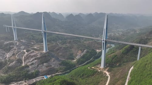 Vue aérienne des piliers d'un pont, Chine.