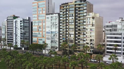 Edificio Costa Verde se muda a Miraflores, Lima, Perú 4k