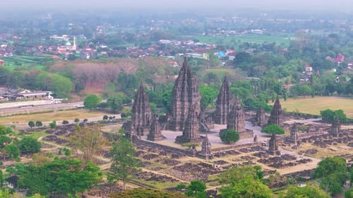Vue aérienne du temple de Prambanan.