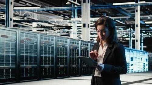 Data Center Software Developer Scanning Rigs to Create Digital Twin