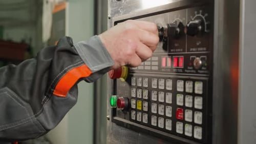 Einstellen des CNC-Bedienfelds mit Digitalanzeige