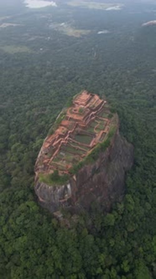 Vue aérienne de la forteresse de Sigiriya Lion Rock