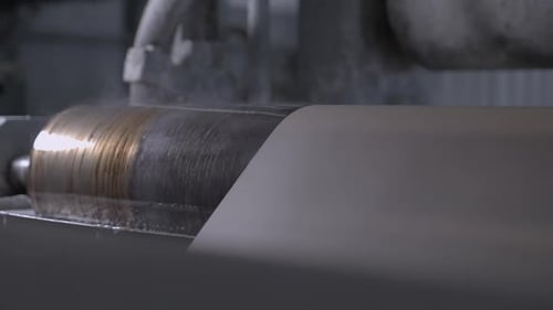 Hot Drying Cylinder with Moving Cardboard Web in Special Plant