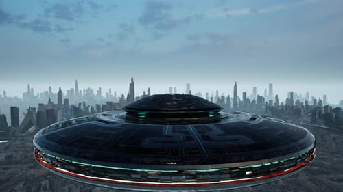 Riesige fliegende UFO-Untertasse schwebt über einer futuristischen Stadtsilhouette mit Wolkenkratzern