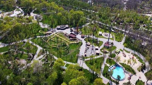 Attractions and playgrounds in Kharkiv city park