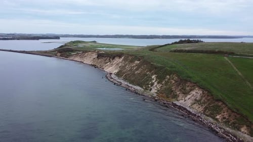 kleine Insel mit wunderschöner Natur